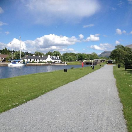 Caledonian Canal Top Floor Flat, View Of Ben Nevis Fort William Exterior photo