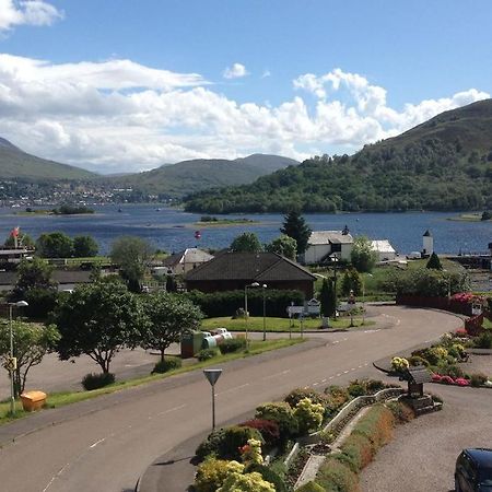 Caledonian Canal Top Floor Flat, View Of Ben Nevis Fort William Exterior photo