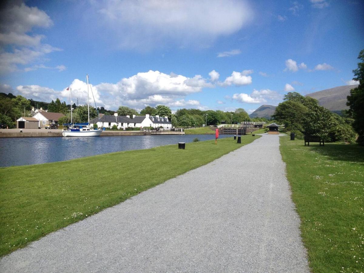 Caledonian Canal Top Floor Flat, View Of Ben Nevis Fort William Exterior photo