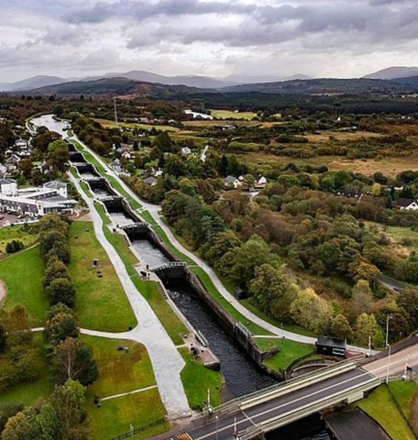 Caledonian Canal Top Floor Flat, View Of Ben Nevis Fort William Exterior photo